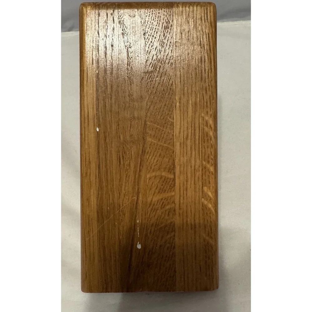 CUTCO 8 Slot Knife Block‎ Honey Oak Wood Includes 4 Steak Knife Slots